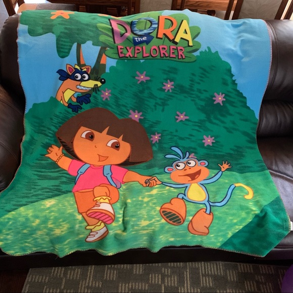 Dora The Explorer Kids Adorable Fleece Throw Blanket - Picture 15 of 16